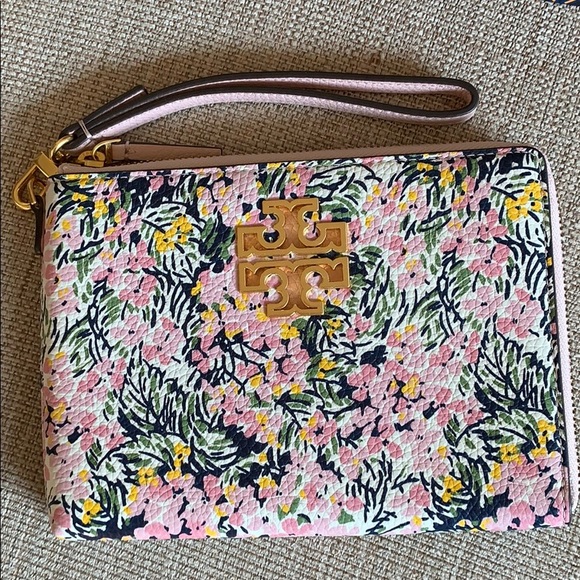 tory burch britten large zip pouch